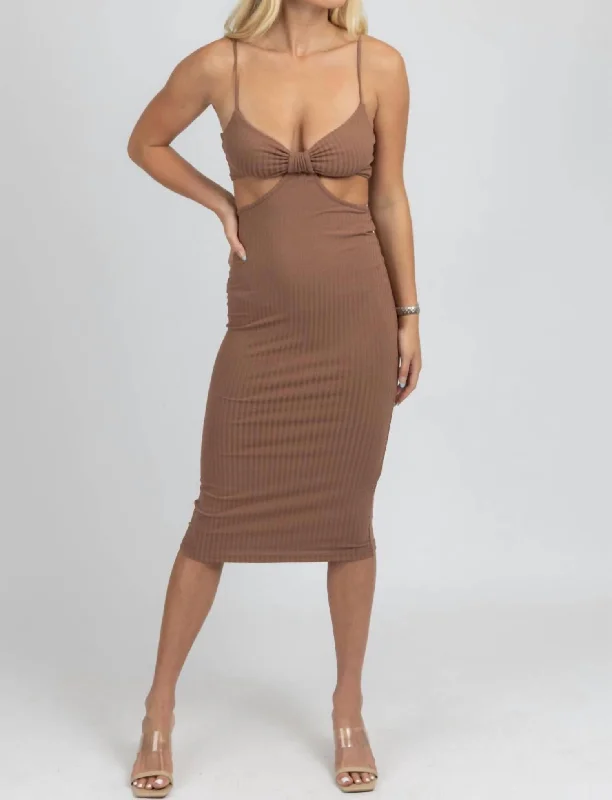 Cutout Ribbed Midi Dress In Mocha